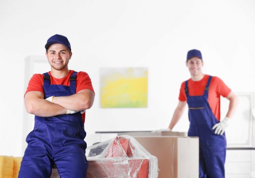 Local house removals service planning in Boundsgreen